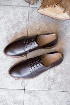 Minuit Sur Terre Macadam Vegan Leather Derby Shoes | Chocolate