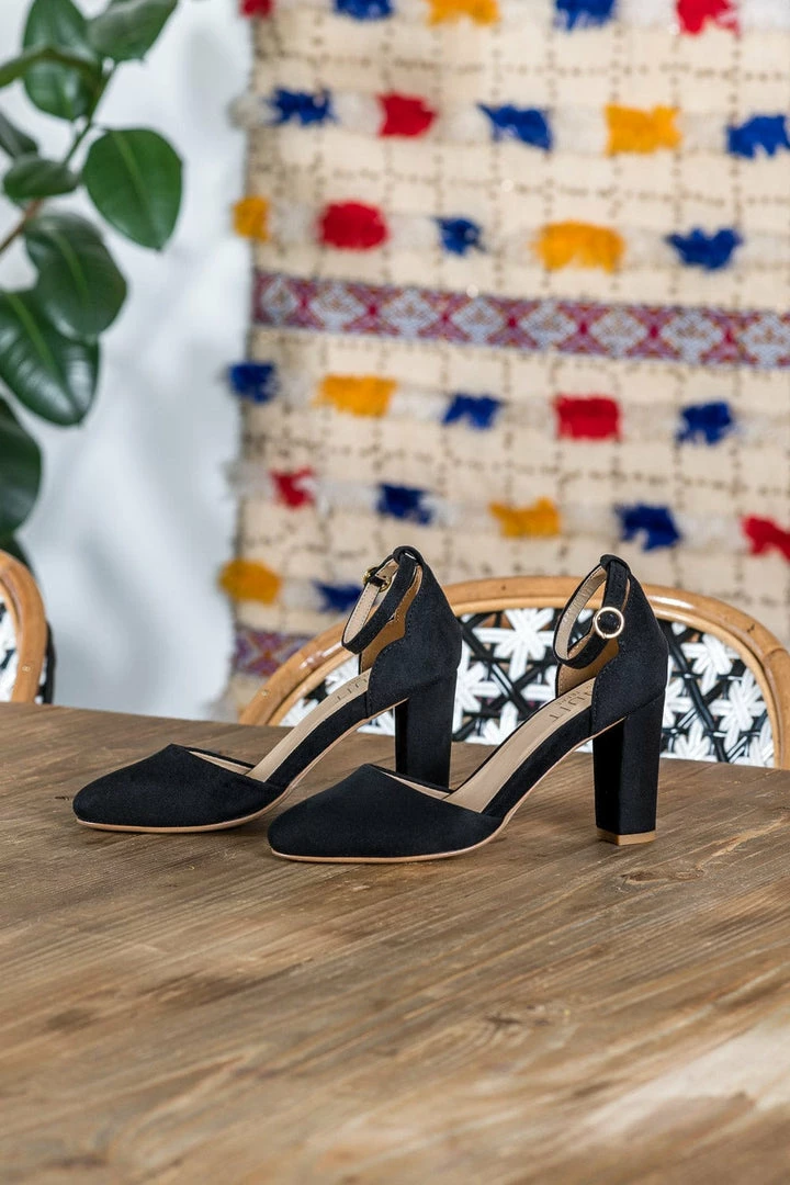 Minuit Sur Terre Bestsellers Madeira Vegan Suede Ankle Strap Pumps | Black 8 Minuit Sur Terre Bestsellers Madeira Vegan Suede Ankle Strap Pumps | Black