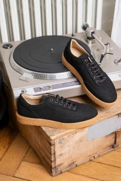 Minuit Sur Terre Mezzo Vegan Suede Unisex Trainers | Black Shoes