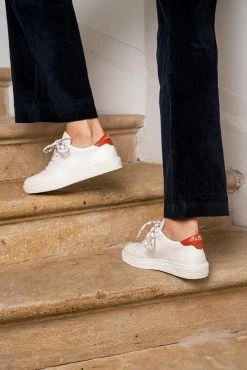 Minuit Sur Terre Mezzo Vegan Leather Unisex Trainers | Vanilla Brick 9 Minuit Sur Terre Mezzo Vegan Leather Unisex Trainers | Vanilla Brick