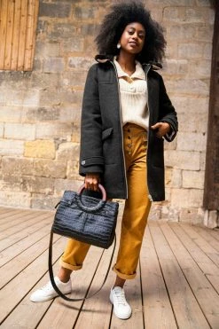 Minuit Sur Terre Mini Kayamb Vegan Leather Handbag | Black Croc 9 Minuit Sur Terre Mini Kayamb Vegan Leather Handbag | Black Croc