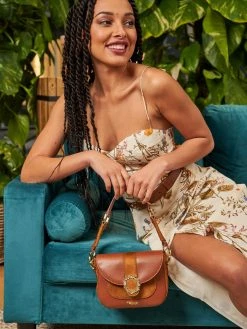 Minuit Sur Terre Bags Mira Vegan Leather Crossbody Bag | Camel