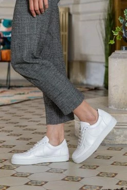 Minuit Sur Terre Montalcino Apple Leather Vegan Unisex Trainers | White Shoes