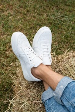 Minuit Sur Terre Montalcino Apple Leather Vegan Unisex Trainers | White Shoes