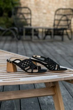 Minuit Sur Terre Nepita Braided Vegan Slingback Sandals | Black