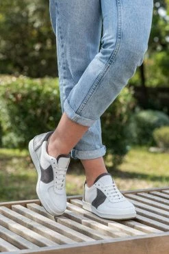 Minuit Sur Terre Orient Apple Leather Unisex Vegan Trainers | Pebble Grey