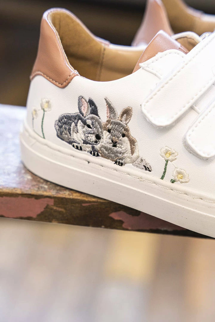 Minuit Sur Terre Pirouette Embroidered Vegan Leather Kids Trainers | Rabbits 4 Minuit Sur Terre Pirouette Embroidered Vegan Leather Kids Trainers | Rabbits