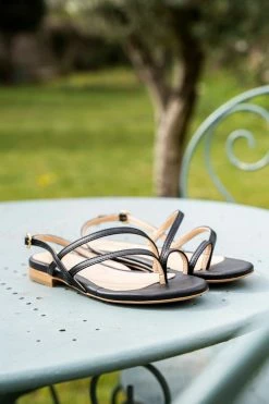 Minuit Sur Terre Provence Vegan Leather Flat Slingback Sandals | Black