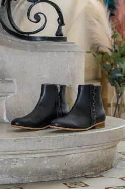 Minuit Sur Terre Siena Studded Vegan Leather Ankle Boots | Black Shoes