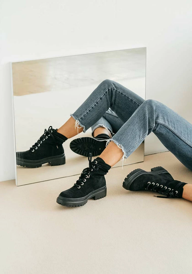 Mireia Playà Shoes Isolda Recycled Polyester Vegan Suede Lace-up Boots | Black 7 Mireia Playà Shoes Isolda Recycled Polyester Vegan Suede Lace-up Boots | Black