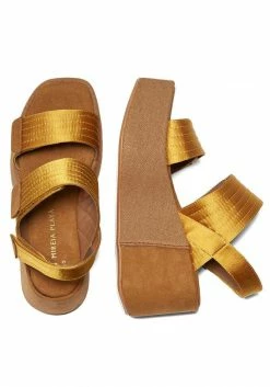 Mireia Playà Meritxell Adjustable Vegan Satin Platform Sandals | Gold Shoes 15 Mireia Playà Meritxell Adjustable Vegan Satin Platform Sandals | Gold Shoes