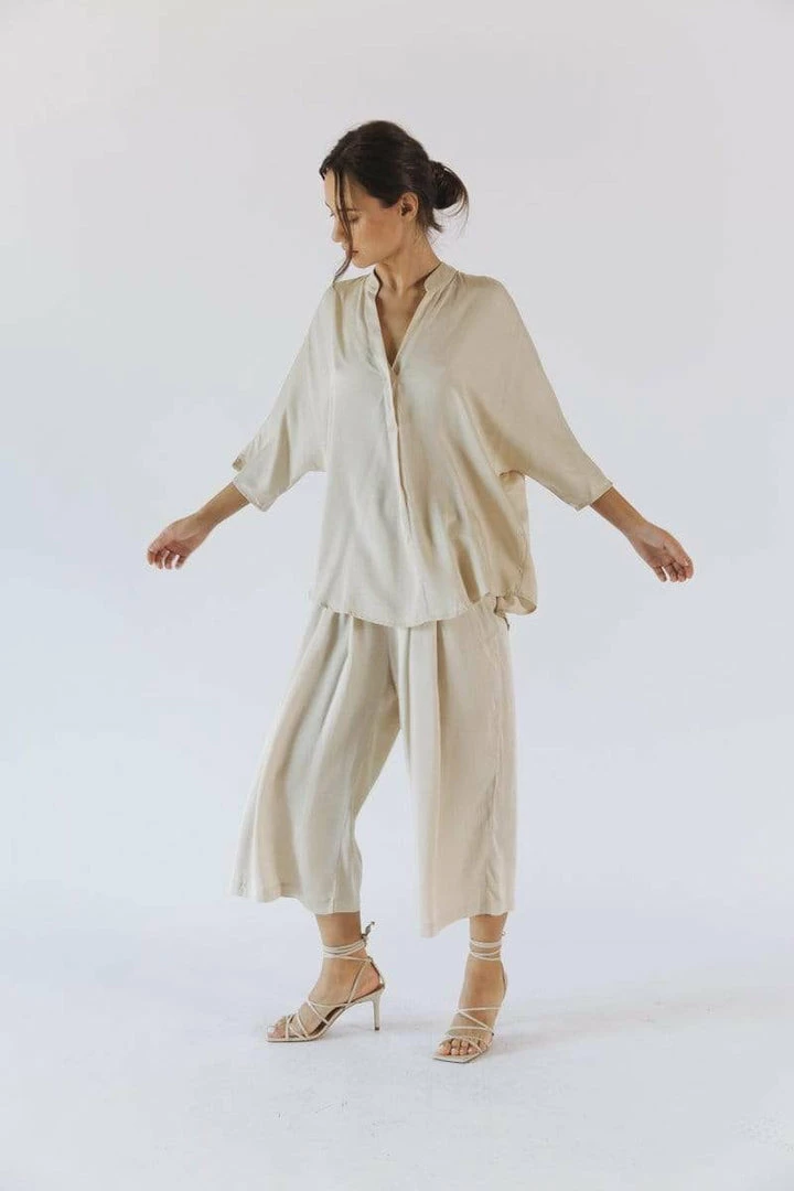 Neu Nomads Kerala TENCEL™ Modal 3/4 Sleeve V-Neck Blouse | Multiple Colours 8 Neu Nomads Kerala TENCEL™ Modal 3/4 Sleeve V-Neck Blouse | Multiple Colours