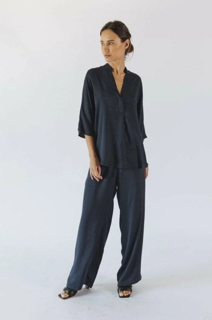 Neu Nomads Kerala TENCEL™ Modal 3/4 Sleeve V-Neck Blouse | Multiple Colours 17 Neu Nomads Kerala TENCEL™ Modal 3/4 Sleeve V-Neck Blouse | Multiple Colours