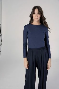 Neu Nomads Organic Cotton & SeaCell™ Long Sleeve Crewneck Tee | Multiple Colours Clothing