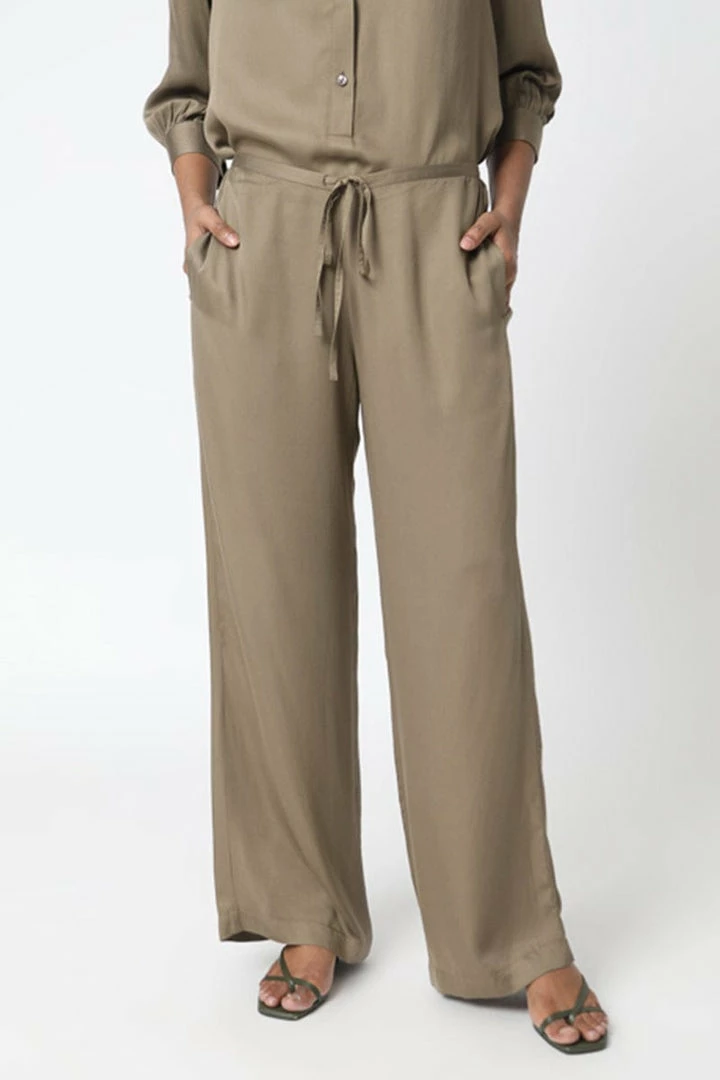 Neu Nomads Wide Leg TENCEL™ Vegan Silk Palazzo Trousers | Multiple Colours 21 Neu Nomads Wide Leg TENCEL™ Vegan Silk Palazzo Trousers | Multiple Colours