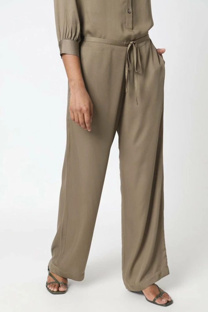 Neu Nomads Wide Leg TENCEL™ Vegan Silk Palazzo Trousers | Multiple Colours 20 Neu Nomads Wide Leg TENCEL™ Vegan Silk Palazzo Trousers | Multiple Colours
