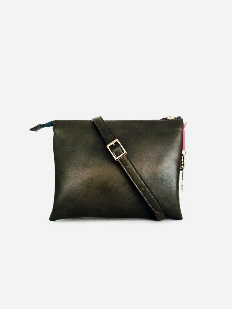 NOAH - Italian Vegan Shoes Ostuni Vegan Shoulder Bag | Green Bags 3 NOAH - Italian Vegan Shoes Ostuni Vegan Shoulder Bag | Green Bags