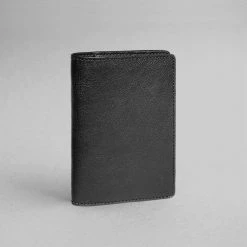 Oliver Co. London Bramley Apple Leather & Wood Leather Vegan Passport Holder | Black Accessories