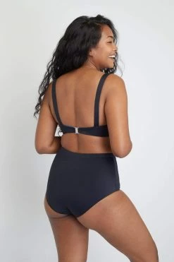 Ozero Swimwear Constance ECONYL® Wide Strap Bikini Top | Black Clothing