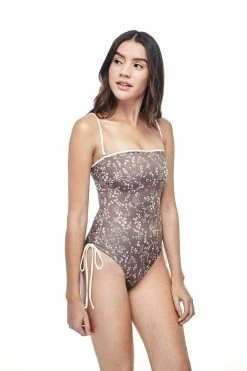 Ozero Swimwear Kvareli ECONYL® Removable Strap One Piece | Reversible Russian Summer Print/Mocha 14 Ozero Swimwear Kvareli ECONYL® Removable Strap One Piece | Reversible Russian Summer Print/Mocha