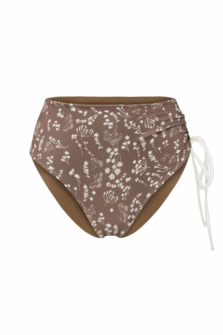 Ozero Swimwear Clothing Ladoga ECONYL® High Waisted Bikini Bottom | Reversible Russian Summer Print/Mocha 5 Ozero Swimwear Clothing Ladoga ECONYL® High Waisted Bikini Bottom | Reversible Russian Summer Print/Mocha