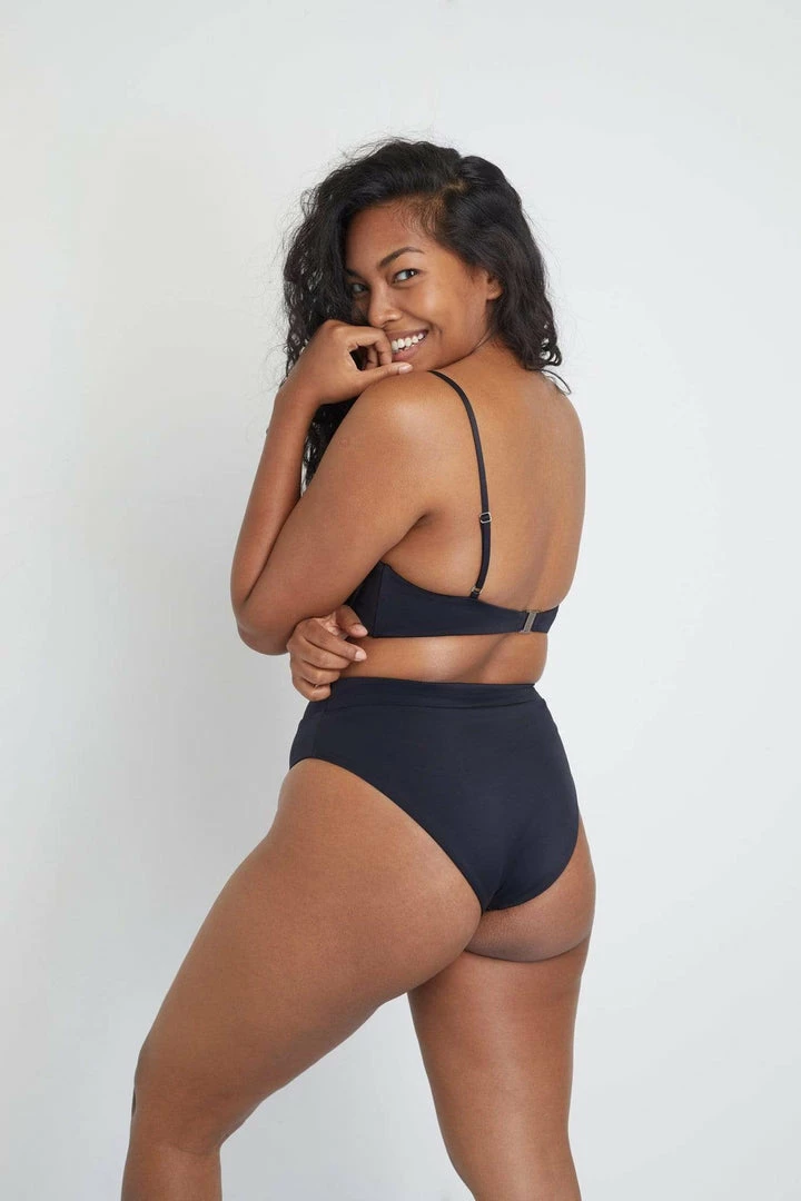 Ozero Swimwear Valday ECONYL® High Waisted Bikini Bottom | Black Clothing 4 Ozero Swimwear Valday ECONYL® High Waisted Bikini Bottom | Black Clothing