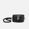 Stelar Pulau Handwoven Atta Vegan Oval Bag | Black