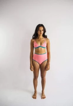 Sūndar Swim Clothing The Mississippi ECONYL® Reversible Bikini Bottom | Multiple Colours 46 Sūndar Swim Clothing The Mississippi ECONYL® Reversible Bikini Bottom | Multiple Colours