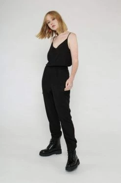 Vildnis Bromo TENCEL™ Vegan Silk V-Neck Jumpsuit | Black