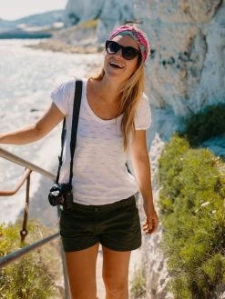 Vildnis Yucatan Organic Cotton Slim Fit Shorts | Green Clothing