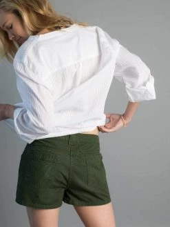 Vildnis Yucatan Organic Cotton Slim Fit Shorts | Green Clothing