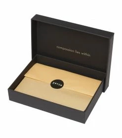 Votch Classic Essentials Apple Leather Vegan Card Pouch | Black