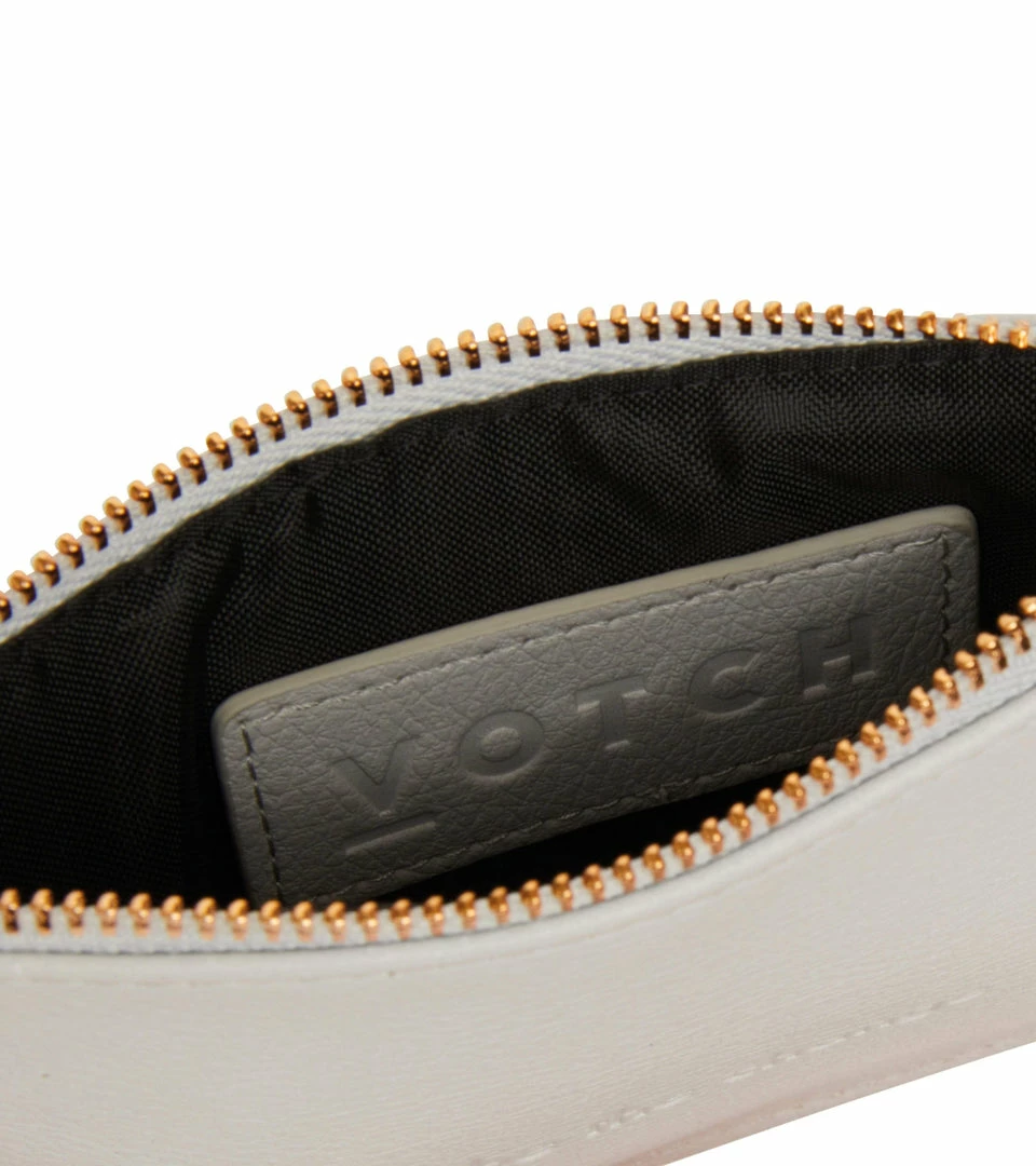 Votch Accessories Classic Essentials Apple Leather Vegan Card Pouch | Light Grey 9 Votch Accessories Classic Essentials Apple Leather Vegan Card Pouch | Light Grey